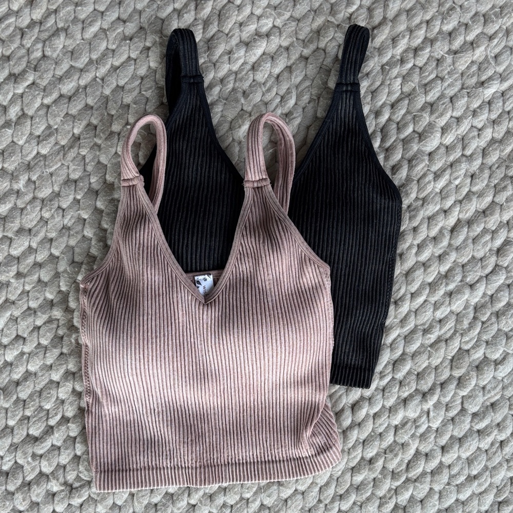 Wishlist Ribbed V-Neck Camisoles in Dusty Rose and Black